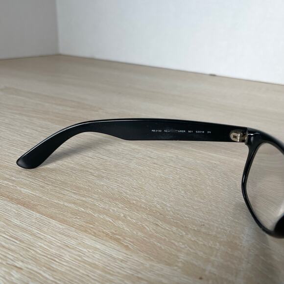Ray-Ban RB2132 New Wayfarer 901 Sunglasses READ Black FRAME ONLY 52-18 Italy - Picture 10 of 12